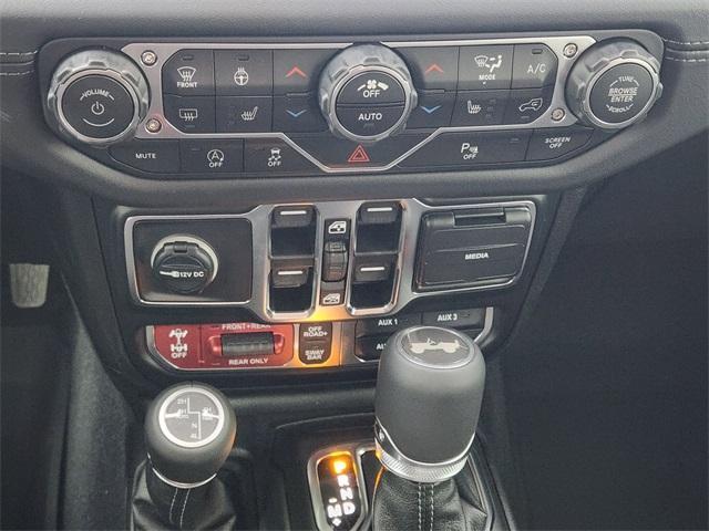 new 2025 Jeep Wrangler car, priced at $60,460