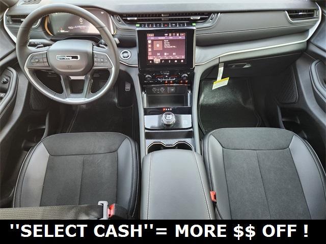 new 2025 Jeep Grand Cherokee car, priced at $37,030