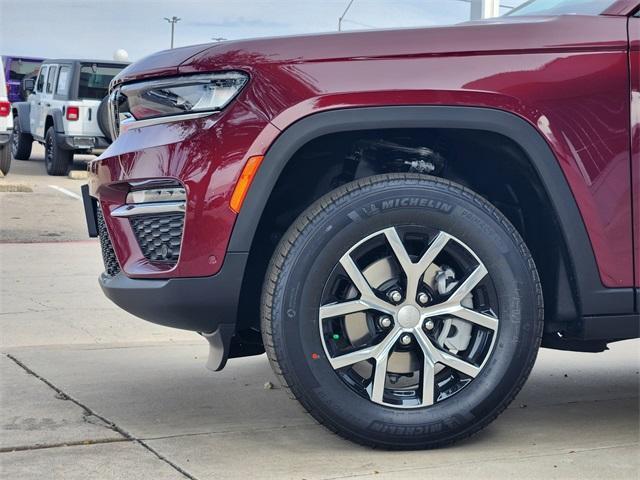 new 2025 Jeep Grand Cherokee car, priced at $43,685