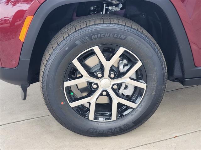 new 2025 Jeep Grand Cherokee car, priced at $43,685