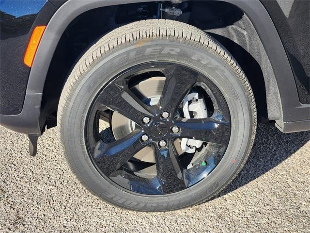 new 2025 Jeep Grand Cherokee L car, priced at $42,975