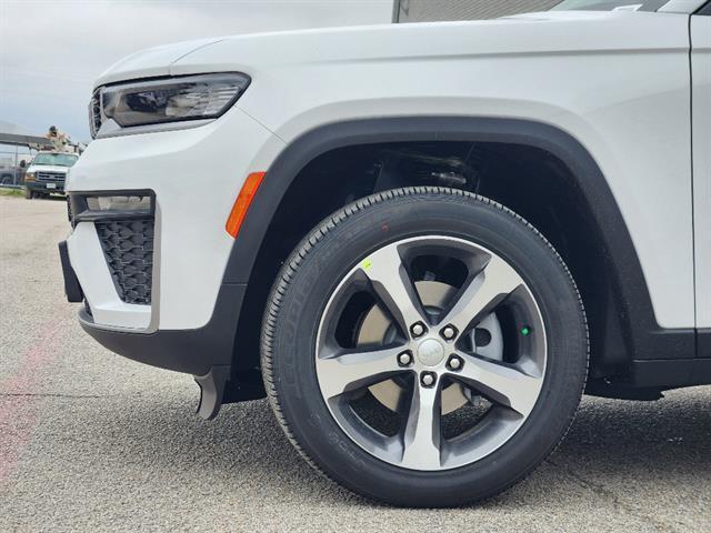 new 2026 Jeep Grand Cherokee car, priced at $44,310