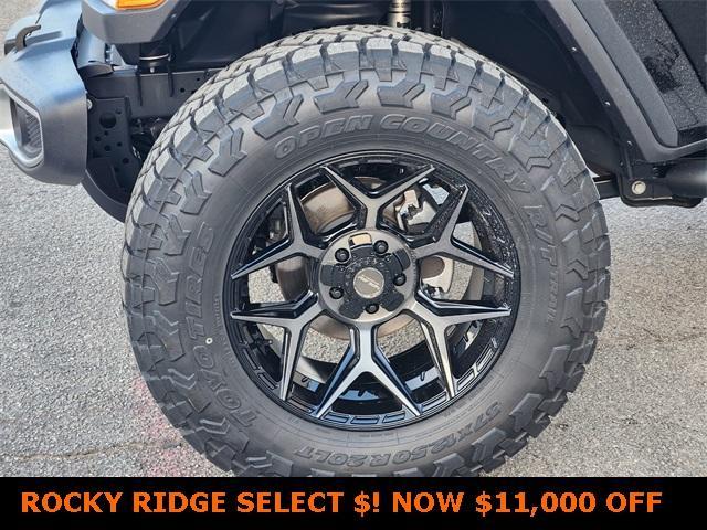 new 2025 Jeep Gladiator car, priced at $61,821