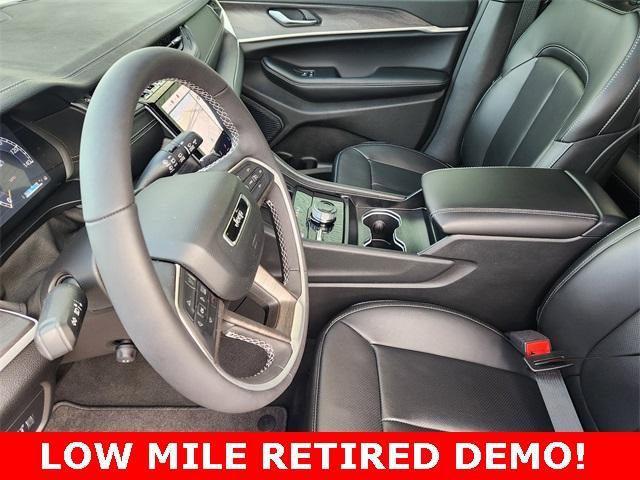 new 2025 Jeep Grand Cherokee car, priced at $46,745