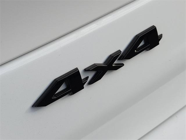 new 2025 Jeep Grand Cherokee car, priced at $46,140