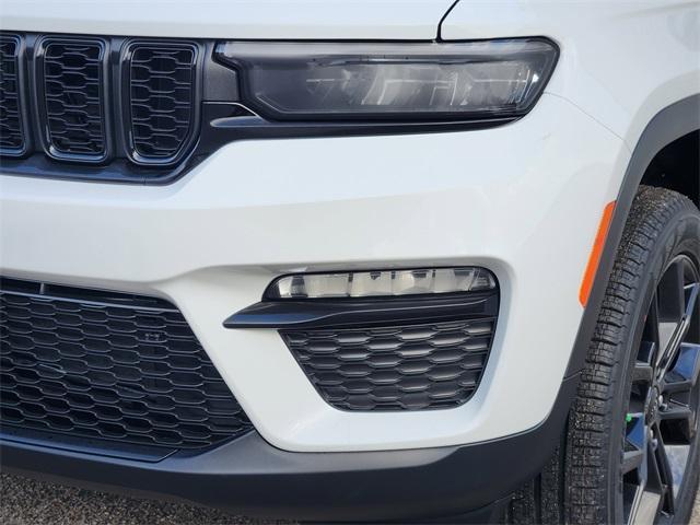 new 2025 Jeep Grand Cherokee car, priced at $46,140