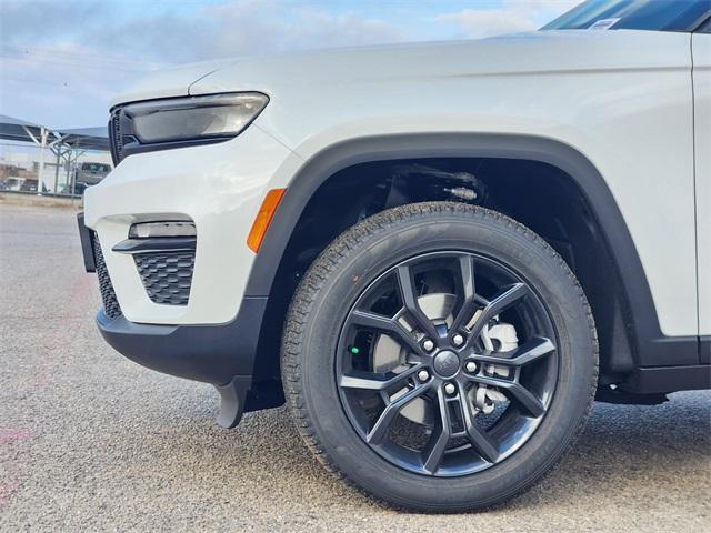 new 2025 Jeep Grand Cherokee car, priced at $46,140