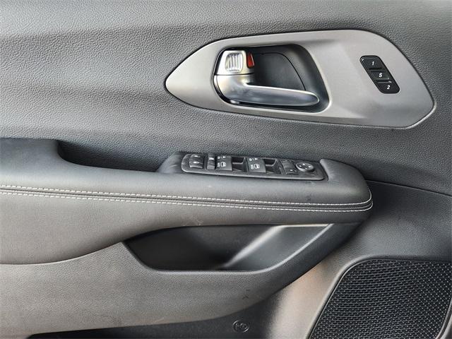 new 2026 Chrysler Pacifica car, priced at $36,840