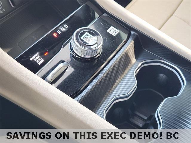 new 2025 Jeep Grand Cherokee car, priced at $50,930