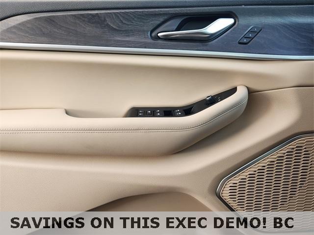 new 2025 Jeep Grand Cherokee car, priced at $50,930