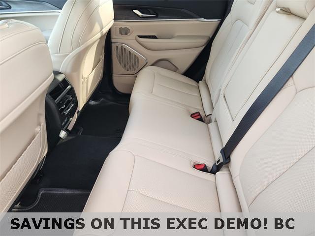 new 2025 Jeep Grand Cherokee car, priced at $50,930