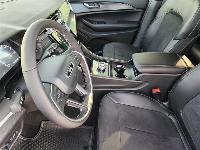 new 2025 Jeep Grand Cherokee car, priced at $37,480