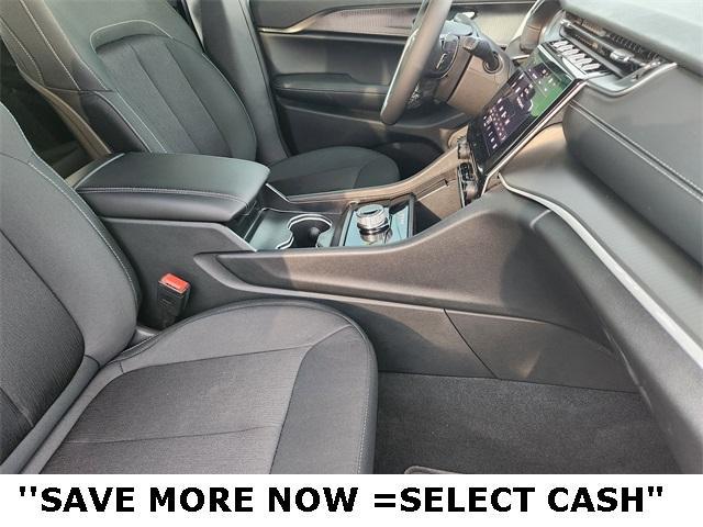 new 2025 Jeep Grand Cherokee car, priced at $31,030