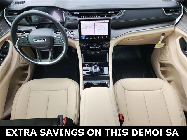 new 2025 Jeep Grand Cherokee car, priced at $45,640