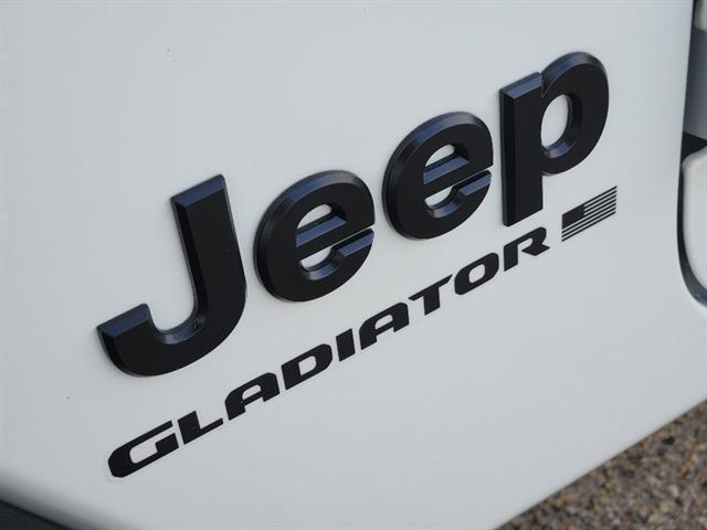new 2026 Jeep Gladiator car, priced at $37,220