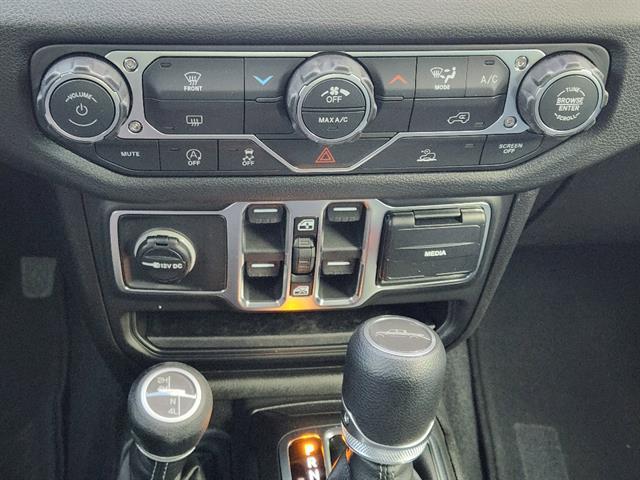 new 2026 Jeep Gladiator car, priced at $37,220