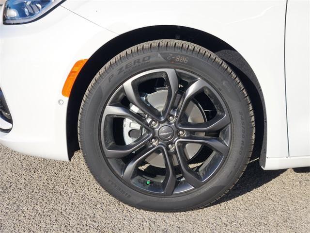 new 2026 Chrysler Pacifica car, priced at $38,165