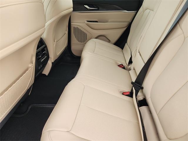 new 2025 Jeep Grand Cherokee car, priced at $47,460