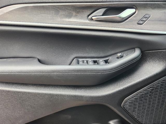 new 2025 Jeep Grand Cherokee car, priced at $43,635