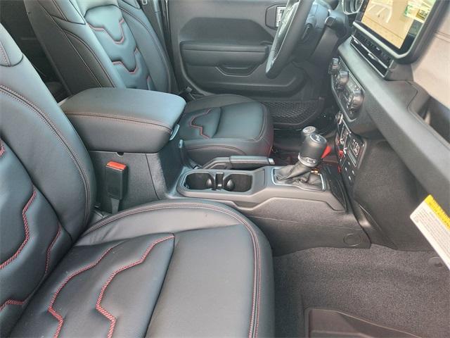 new 2025 Jeep Wrangler car, priced at $74,494