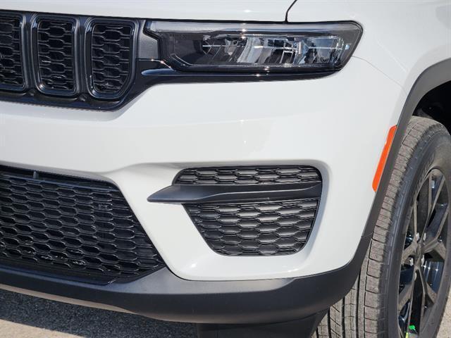 new 2025 Jeep Grand Cherokee car, priced at $34,485