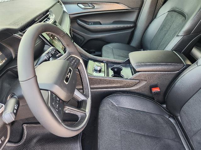 new 2025 Jeep Grand Cherokee car, priced at $34,485