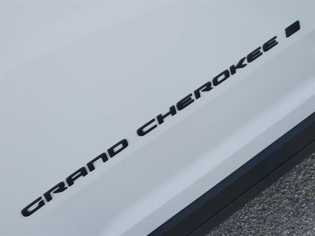 new 2025 Jeep Grand Cherokee car, priced at $34,485