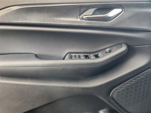 new 2025 Jeep Grand Cherokee car, priced at $41,025