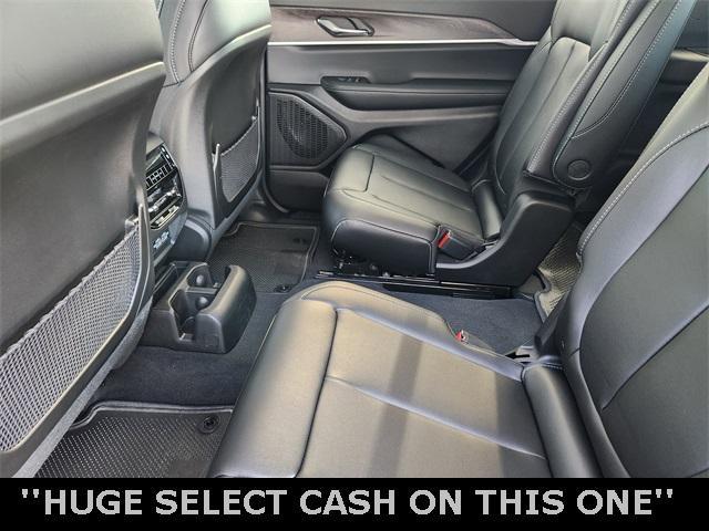 new 2025 Jeep Grand Cherokee L car, priced at $40,470