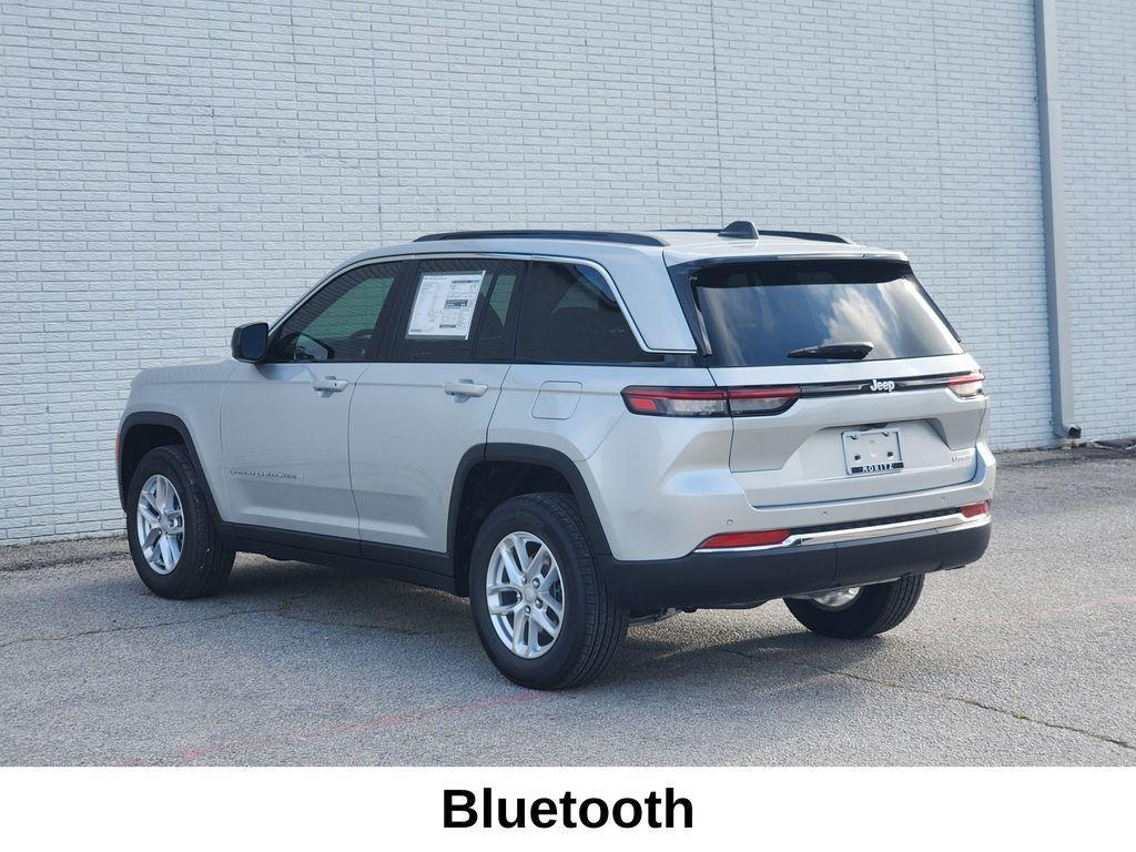 new 2026 Jeep Grand Cherokee car, priced at $35,980
