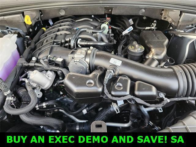 new 2025 Jeep Grand Cherokee car, priced at $47,230