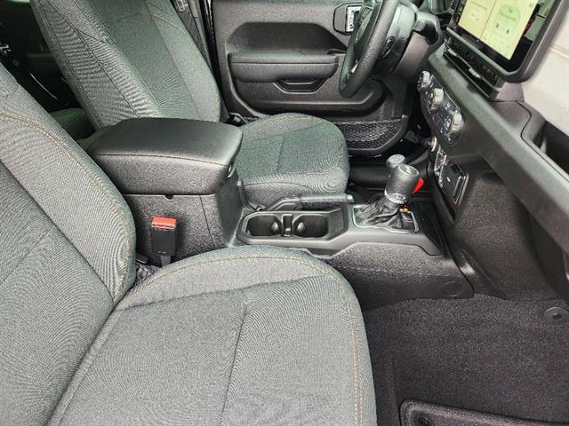 new 2026 Jeep Wrangler car, priced at $43,585