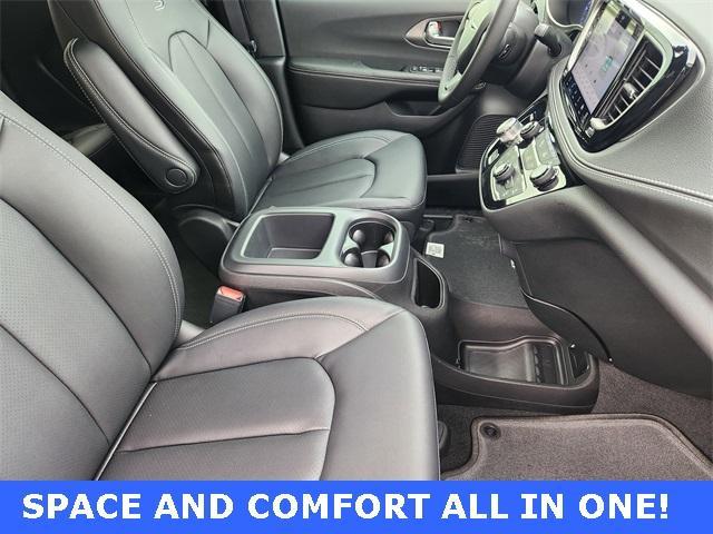 new 2026 Chrysler Pacifica car, priced at $41,275