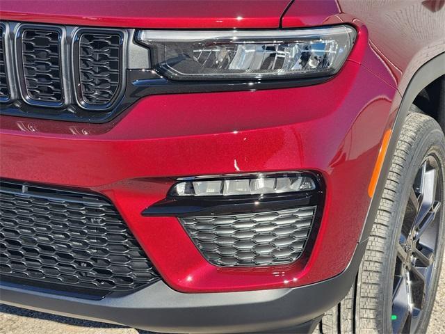 new 2025 Jeep Grand Cherokee car, priced at $46,135