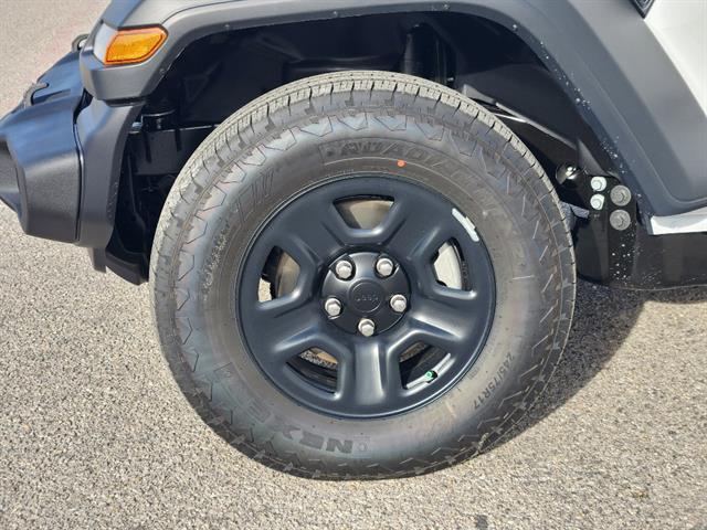 new 2026 Jeep Wrangler car, priced at $38,440