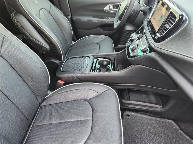 new 2026 Chrysler Pacifica car, priced at $44,055