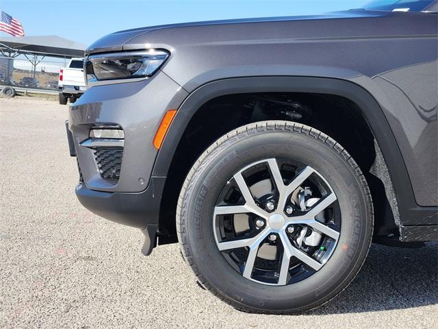 new 2025 Jeep Grand Cherokee car, priced at $43,185