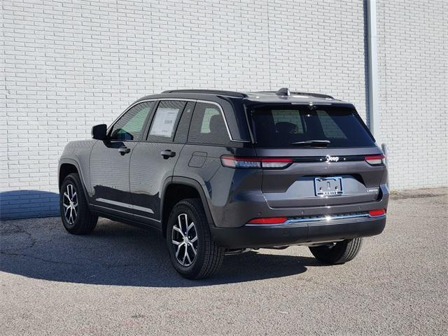 new 2025 Jeep Grand Cherokee car, priced at $43,185