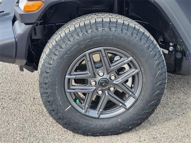 new 2026 Jeep Wrangler car, priced at $43,260