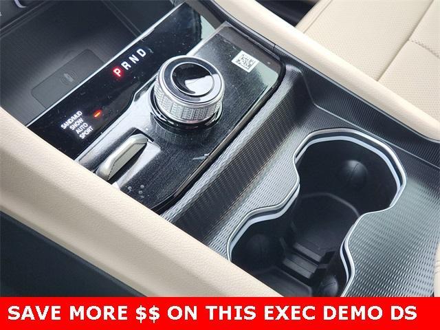 new 2025 Jeep Grand Cherokee car, priced at $48,060