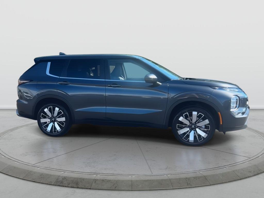 new 2026 Mitsubishi Outlander car