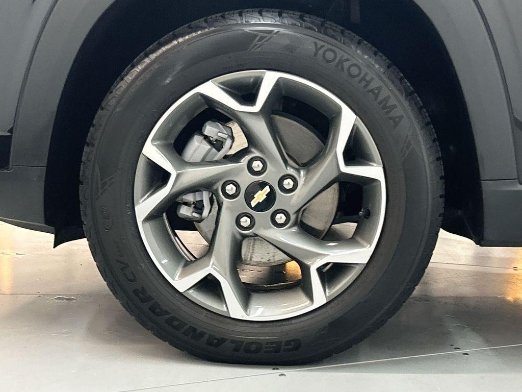 used 2025 Chevrolet Trax car, priced at $20,900