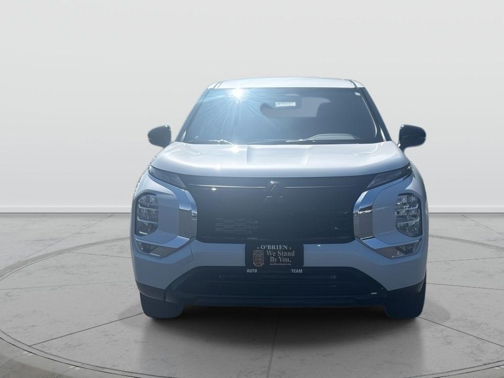 new 2026 Mitsubishi Outlander car