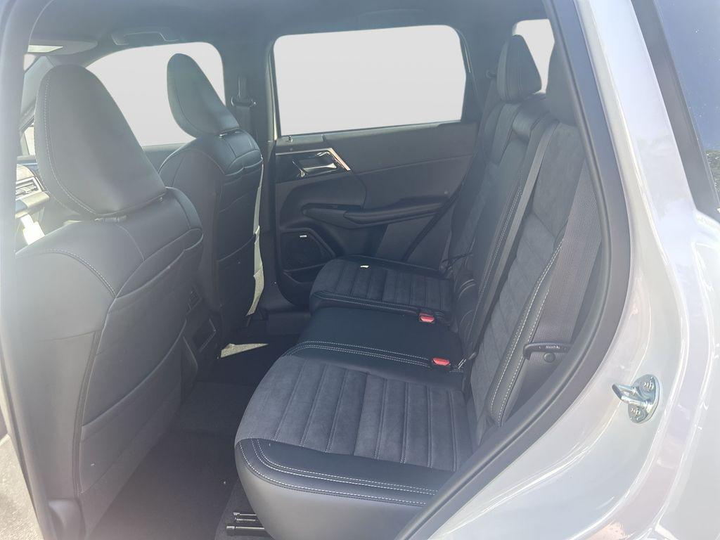 new 2026 Mitsubishi Outlander car