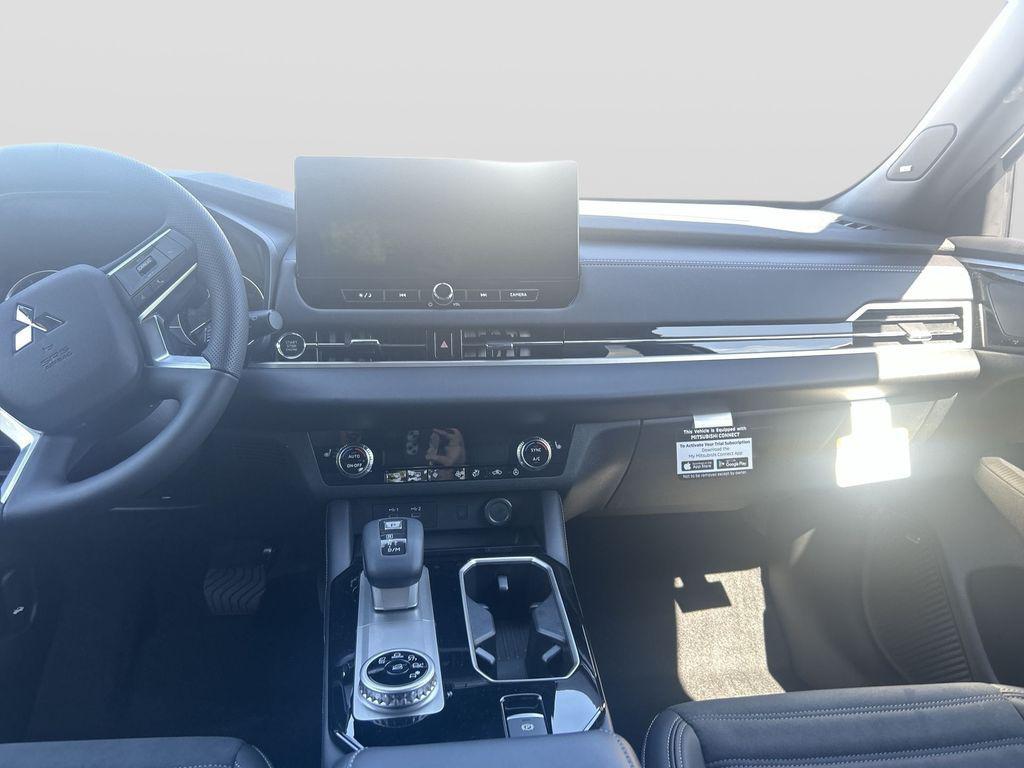 new 2026 Mitsubishi Outlander car