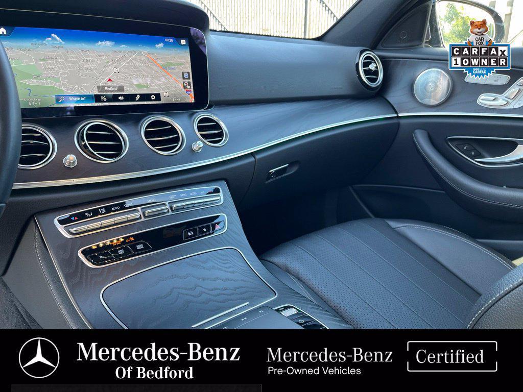 Mercedes-Benz E-Class view 33