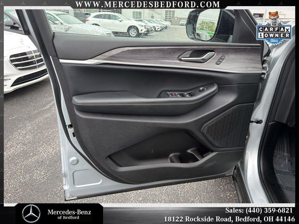 used 2023 Jeep Grand Cherokee L car, priced at $34,148
