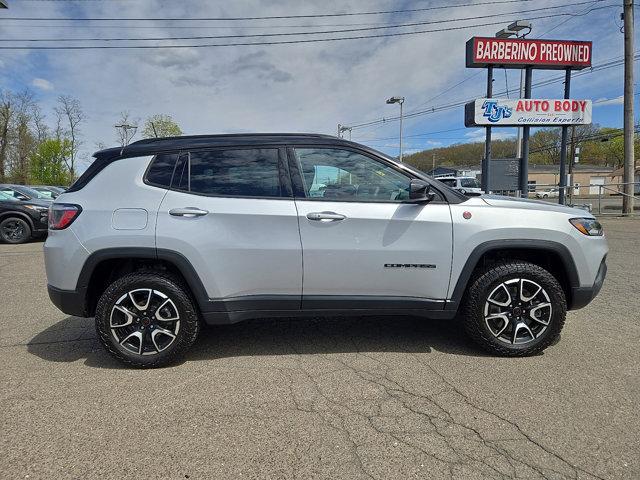 used 2025 Jeep Compass car