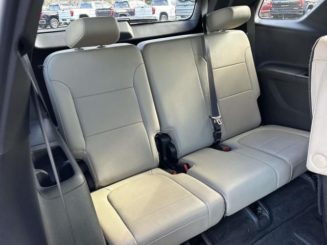 used 2023 Chevrolet Traverse car, priced at $35,998