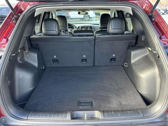 used 2020 Jeep Cherokee car, priced at $17,998